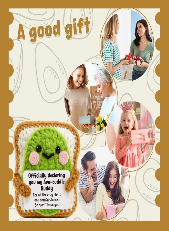 Heartfelt Gifting دمية توست الأفوكادو المصنوعة من الكروشيه، هدية صداقة دافئة | هدية مثالية للصديق المقرب، أو رفيق السكن، أو الشريك | ديكور مكتب مميز للحبيب أو الحبيبة - Image 4